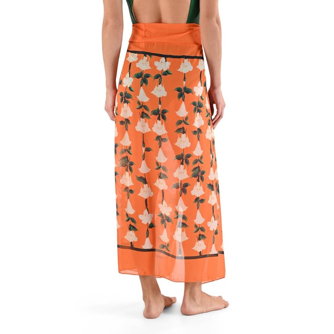 Pareo floreado naranja para la playa