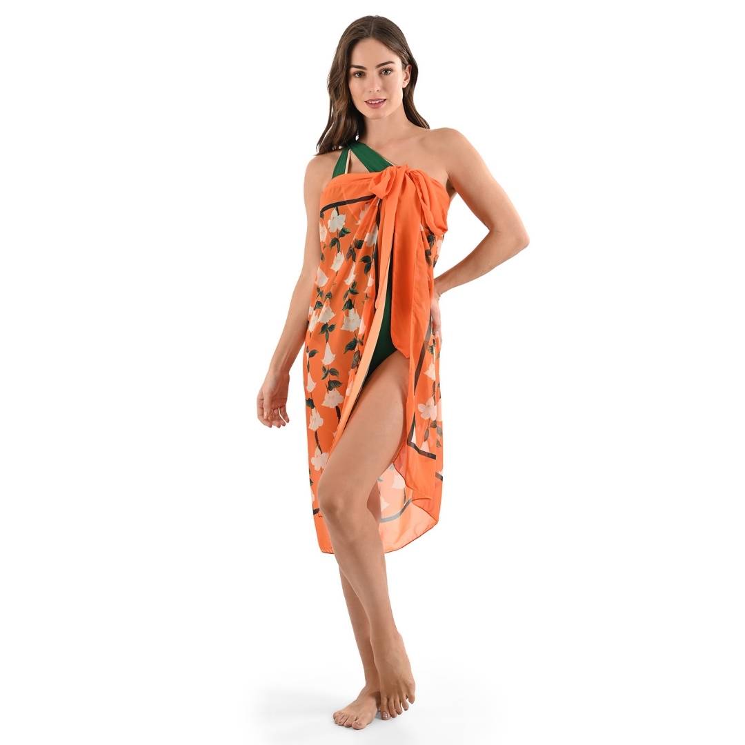 Pareo floreado naranja para la playa